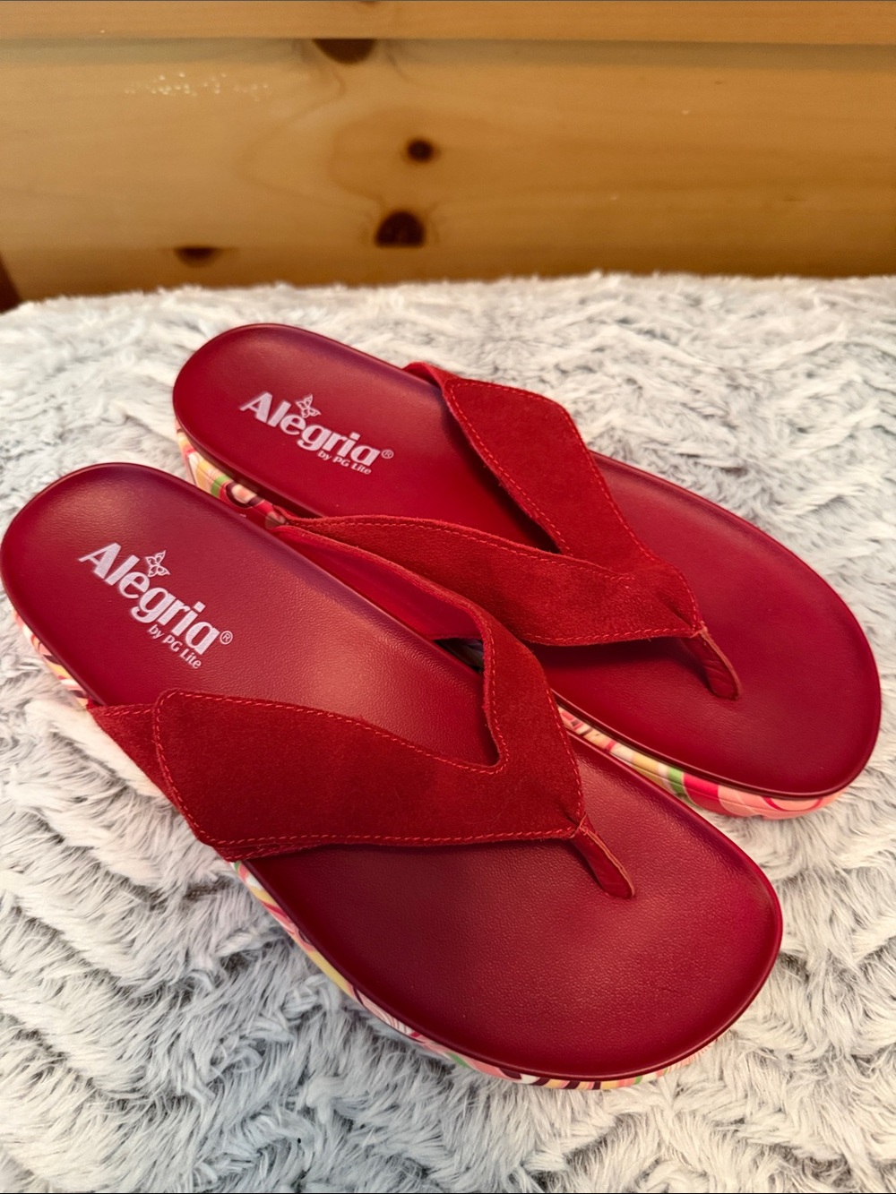 Alegria Astara I Got You Babe Red Thing Sandals 39 8.5m